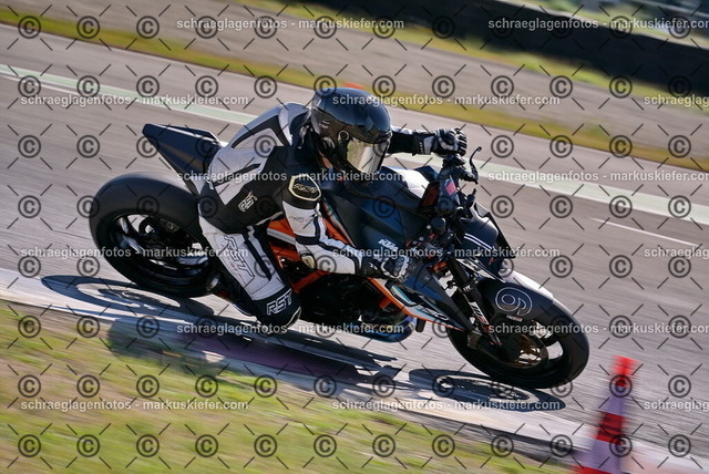 26bt05-0060 | markuskiefer.com - Realisiert mit Pictrs.com