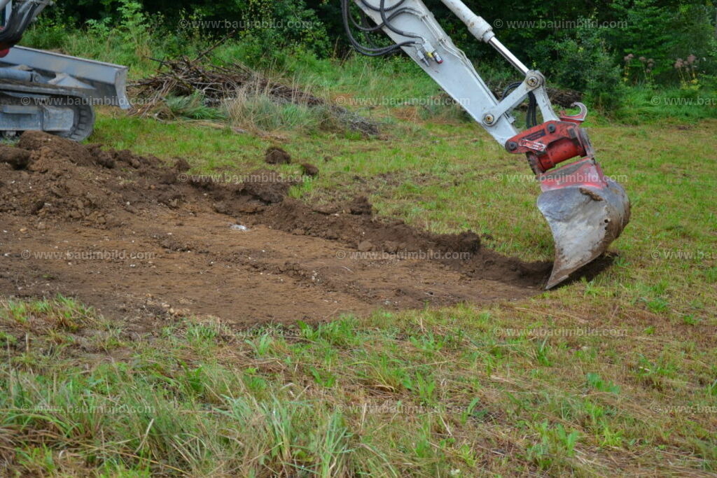 bib-lg02-erdarbeiten-0003 | Nach LV-Leistungsgruppen sortierte Detailfotos über den Bau eines Hauses. Alle Hausbau-Bilder direkt vom Urheber und Autor der Website Haus-Selber-Bauen.com