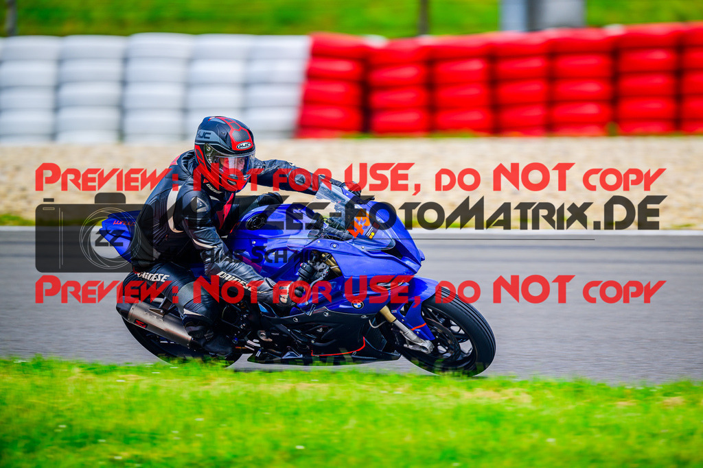 MaZZes_FotoMatrix_240519_6007705_8684 | Fotograf Mathias Schmid
Sportfotograf,
Eventfotograf,
Hochzeitsfotograf,
Portraitfotograf