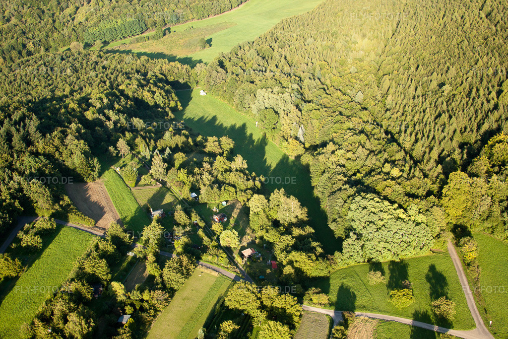 Luftbild: Naturschutzgebiet Kettelbachtal im Ortsteil Obernhausen in Birkenfeld im Bundesland Baden-Württemberg in Deutschland. Foto: IMG_32586.jpg vom 21.08.2010 durch Werner Riehm/FLY-FOTO.de