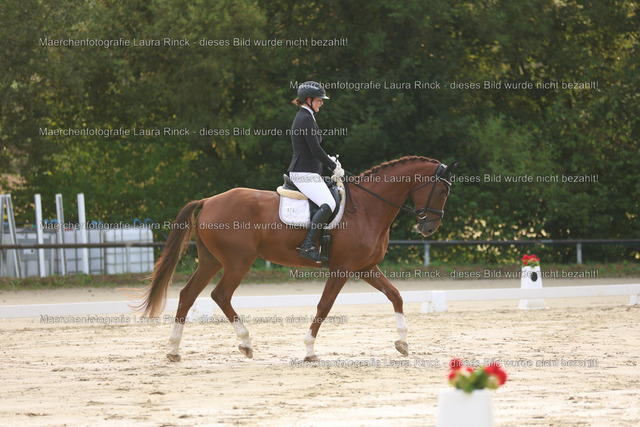 HG9A7098 | laurarinckfotografie - Realisiert mit Pictrs.com