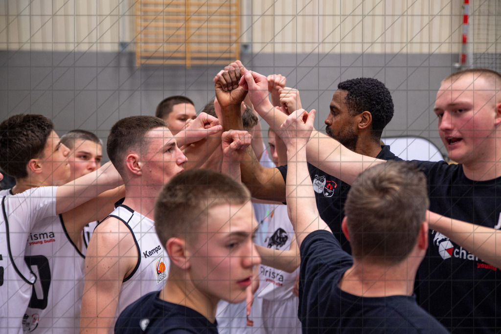 JBBL PlayOffs Nord 25/26 | Spieltag 16 | Charisma Young Bulls vs. Sience City Jena | 13.03.26: JBBL PlayOffs Nord 25/26 | Spieltag 16 | Charisma Young Bulls vs. Sience City Jena / Osnabrück / Deutschland  //   CREDIT:www.bullenfotos.de, Martin König, Hörner Weg 40, D-49078 Osnabrück, +4917663732967 // Nutzung und Weitergabe nur zu den vereinbarten Zwecken. Presseanfragen an Ersteller. Alle Rechte beim Ersteller. Honorierung nach MFM. - Realisiert mit Pictrs.com