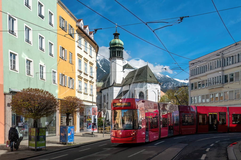 Burggraben | Die 1er Straßenbahn am Burggraben Innsbruck