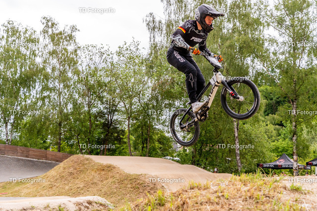 BayBMX2026-04963 | Fotogalerie von Thomas Dettweiler mit Eventbildern und lizenzfreien Fotos. Perfekt als Wandbild, für Büro, Website oder private Nutzung. - Realisiert mit Pictrs.com
