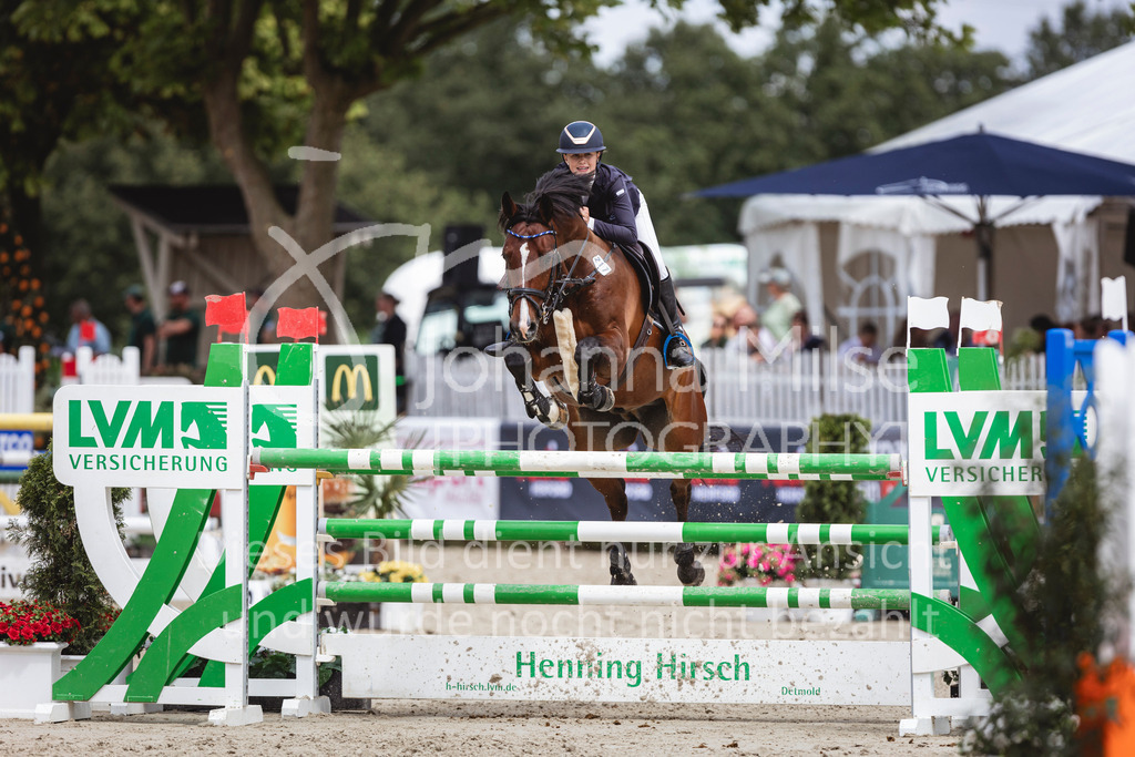 240714_BHO_M2-Spr-2-387 | Deine schönsten Turniermomente als professionelle Fotos! Entdecke hochwertige Pferdesport-Fotografie im Online-Shop. Jetzt Fotos finden & bestellen!