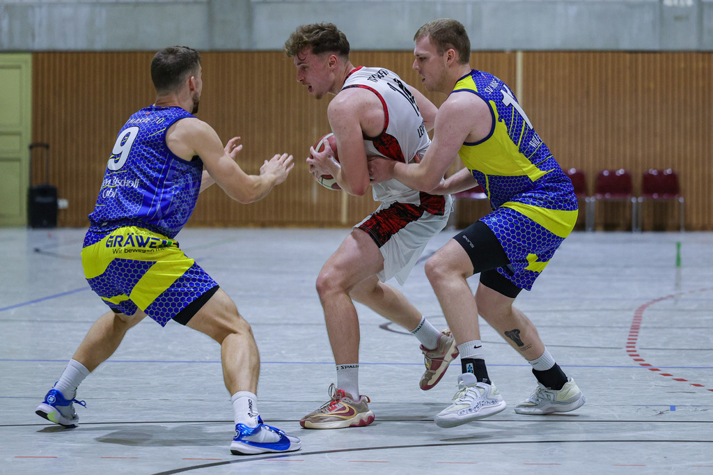 Regio BAYER GIANTS vs SV Haspe 70-54 | Fotos von Basketballspielen aus dem Raum NRW fotografiert von Gero Mueller-Laschet und Daniel Schaefer - Realisiert mit Pictrs.com