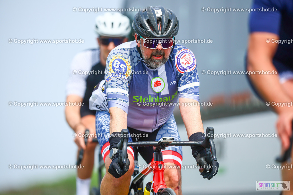 293_TRA56420 | Neusiedlersee Radmarathon 2026@sportshot_your_pictrs #yourpictures#roadtowm2029 #nrm #neusiedlerseeradmarathon #neusiedlersee #neusiedlerseetourismus #burgenland #mörbisch #nrm26 #burgenlandtourismus #voglundco #poweredbyburgenlandtourismus #radsport #rad #marathon #ucigranfondo #visitburgenland #ucigranfondoworldseries