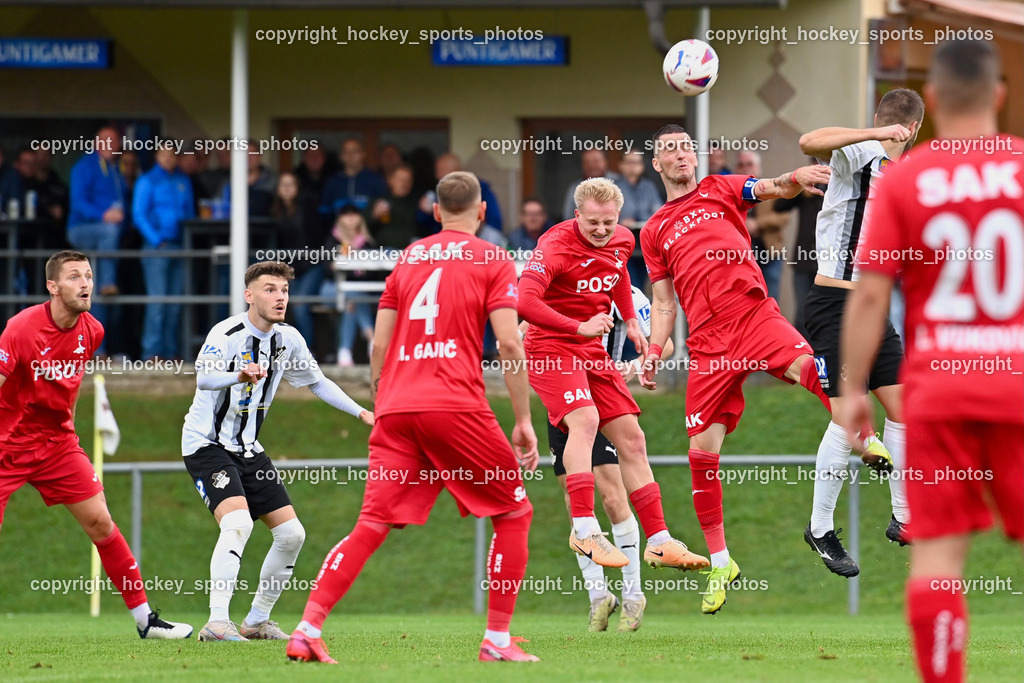 SVG Bleiburg vs. SAK 23.9.2023 | #22 Leo Ejup SAK, #28 Al Mahic SVG Bleiburg, #6 Toni Dullnig SAK, #24 Zoran Vukovic (K) SAK, SVG Bleiburg vs. SAK 23.9.2023, SVG Bleiburg vs. SAK am 23.09.2023 in Bleiburg (Karl Kornberger Stadion), Austria, (Photo by Bernd Stefan)