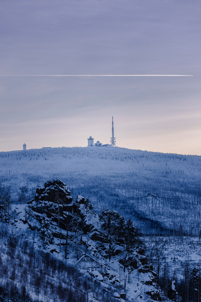 Brockenkuppe und Ilsetal im Winter | Wir machen aus Ihren Bildern Erinnerungen für die Ewigkeit | Hochwertige Fotografien für Ihr zu Hause. - Realisiert mit Pictrs.com
