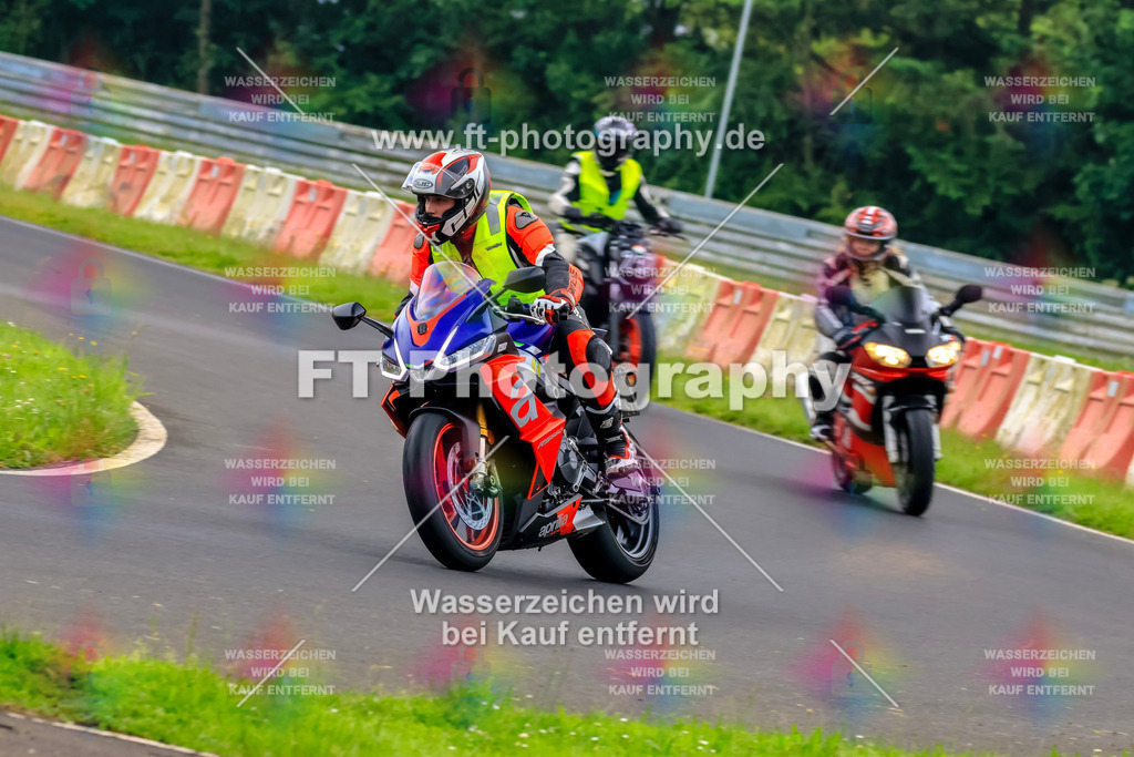 VBK-6795 | Hier findet Ihr Bilder von Touristenfahrten auf der Nürburgring Nordschleife oder von anderen Veranstaltungen die ich besucht habe. Viel Spass beim Durch Schauen 