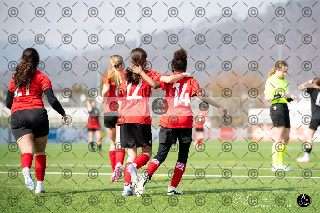 20260308_FCR_FF-17 vs FCRohr_FF17_042-330 | Sport und Naturfotografie von Roberto Esposito zeigt echte Momente Bewegung und die Schönheit der Natur. Ausdrucksstarke Bilder schaffen Emotionen.