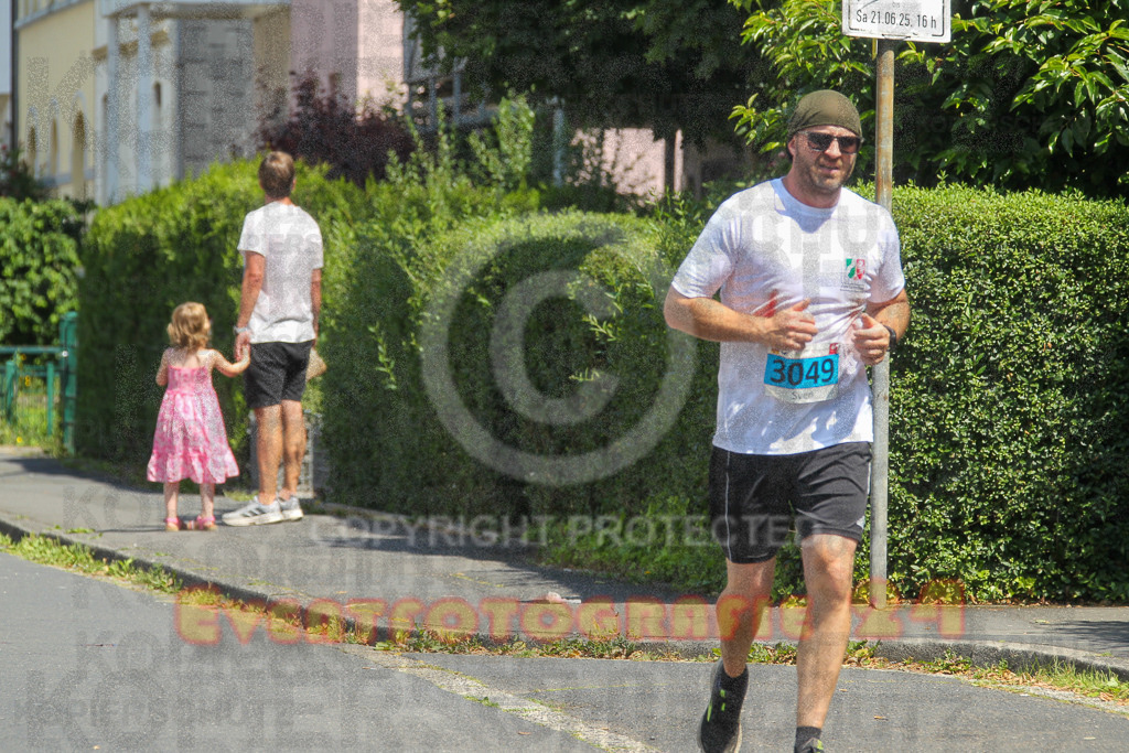 250621_1230_EV4_7173 | Sportfotografie im Rhein-Sieg Kreis, Köln, Bonn, NRW, Rheinland Pfalz, Hessen, etc. Unser Tätigkeitsfeld umfasst den Laufsport vom Volkslauf über den Marathon, Duathlon, Triathon bis zum Ultralauf wie Kölnpfad Ultra oder Schindertrail.