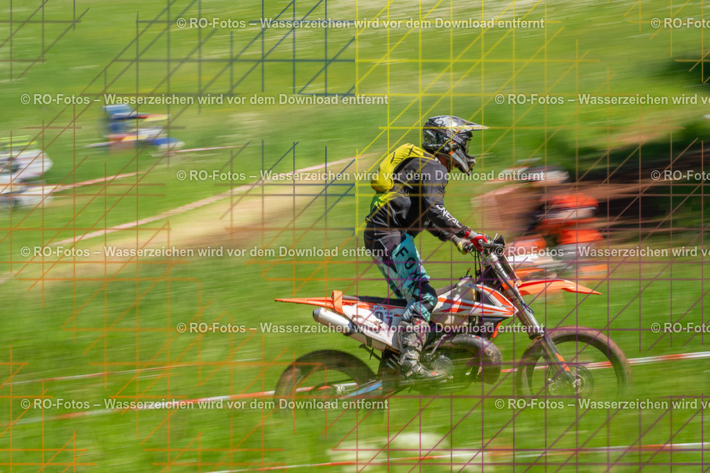 Wolfshausen 2 Lauf -632 | Sportfotografie von RO-Fotos: Motorsport, Motocross, Enduro, Laufveranstaltungen und Triathlon. Professionelle Fotos von Sportlern und Events. - Realisiert mit Pictrs.com