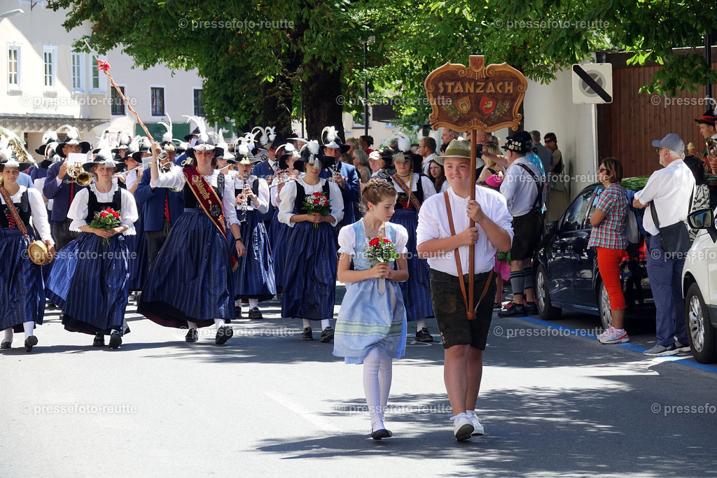 news-2022-Juli17-Musikumzug-Reutte-DSD03194-Stanzach | Info aus dem Bezirk Reutte/Ausserfern Tirol sowie eine umfangreiche Bilddatenbank über die gesamte Region: Lechtal, Talkessel Reutte, Tannheimertal, Zwischentoren. Lech, Plansee, Zugspitze, Grenztunnel, B179, Fernpassstraße, Verkehr, Lawinen, Tradition, - Realisiert mit Pictrs.com
