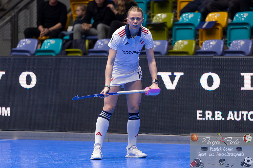 Volvo E.R.B. Final 4 Halbfinale Frauen: Mannheimer HC - Düsseldorfer HC, 25.01.2025 | Verena Neumann (Mannheimer HC #19), Freisteller, Portrait, Porträt, Mannheimer HC - Düsseldorfer HC, Frankfurt, Süwag Arena, 25.1.2025 - Realisiert mit Pictrs.com