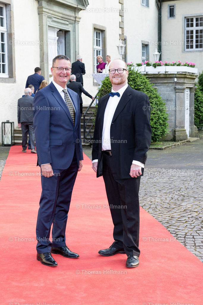 TH_Schlossempfang_19149 | Longines Balve Optimum 2024 am 07.06.24 in Balve, Schloss Wocklum, Thomas Hellmann, Schlossempfang