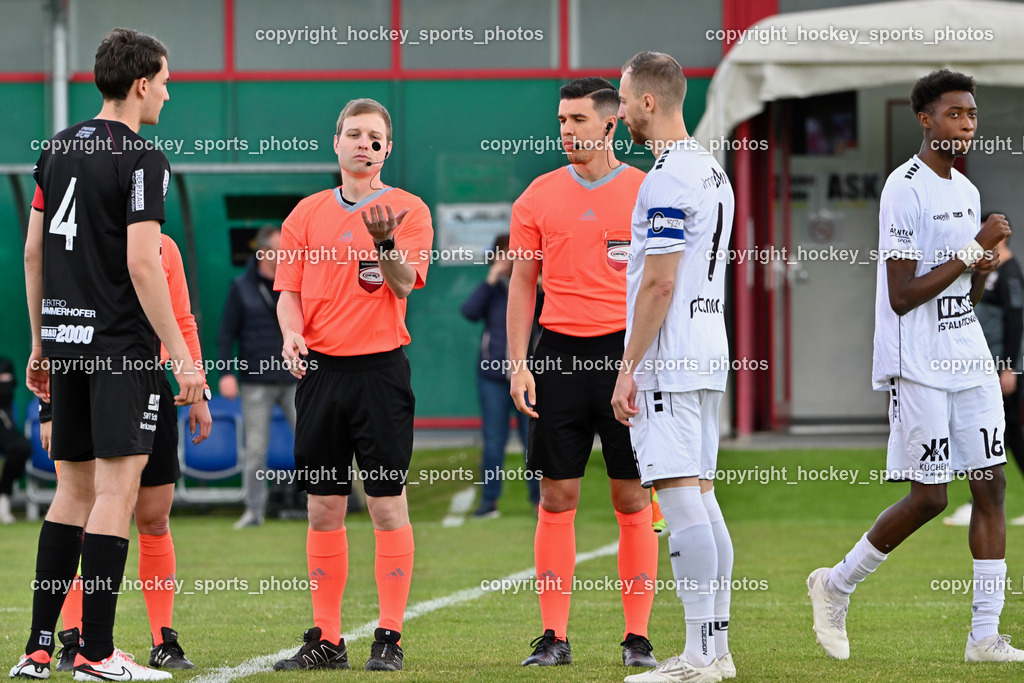ASK Klagenfurt vs. SK Vorwärts Steyr 21.4.2024 | Münzwurf, #4 Stefan Goldnagl SK Vorwärts Steyr, Florian Sabathi Referee, Senaid Covic Referee, #4 Mateo Grubor ASK Klagenfurt, #16 Mersei Dieu Nsandi ASK Klagenfurt, ASK Klagenfurt vs. SK Vorwärts Steyr 21.4.2024, ASK Klagenfurt vs. SK Vorwärts Steyr am 21.04.2024 in Klagenfurt (ASK Sportzentrum Fischl), Austria, (Photo by Bernd Stefan)