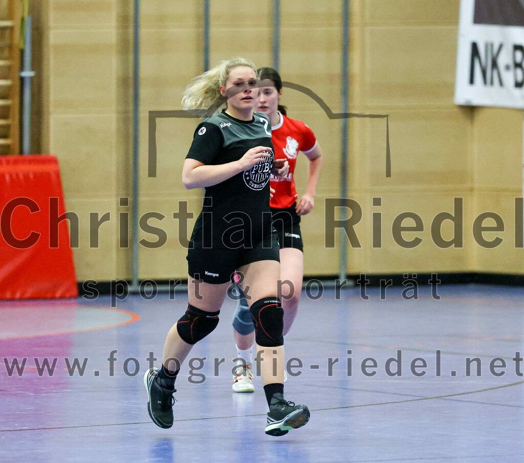 2022-12-04_043_SV_Anzing_gegen_TSV_Uebersee | Anzing, Deutschland, 04.12.2022:
Handball, Bezirksliga 2022 / 2023, 8. Spieltag, SV Anzing gegen TSV Übersee, Endergebnis: 29:24

Kristina Hilz (TSV Übersee, #2)

Foto: Christian Riedel / fotografie-riedel.net