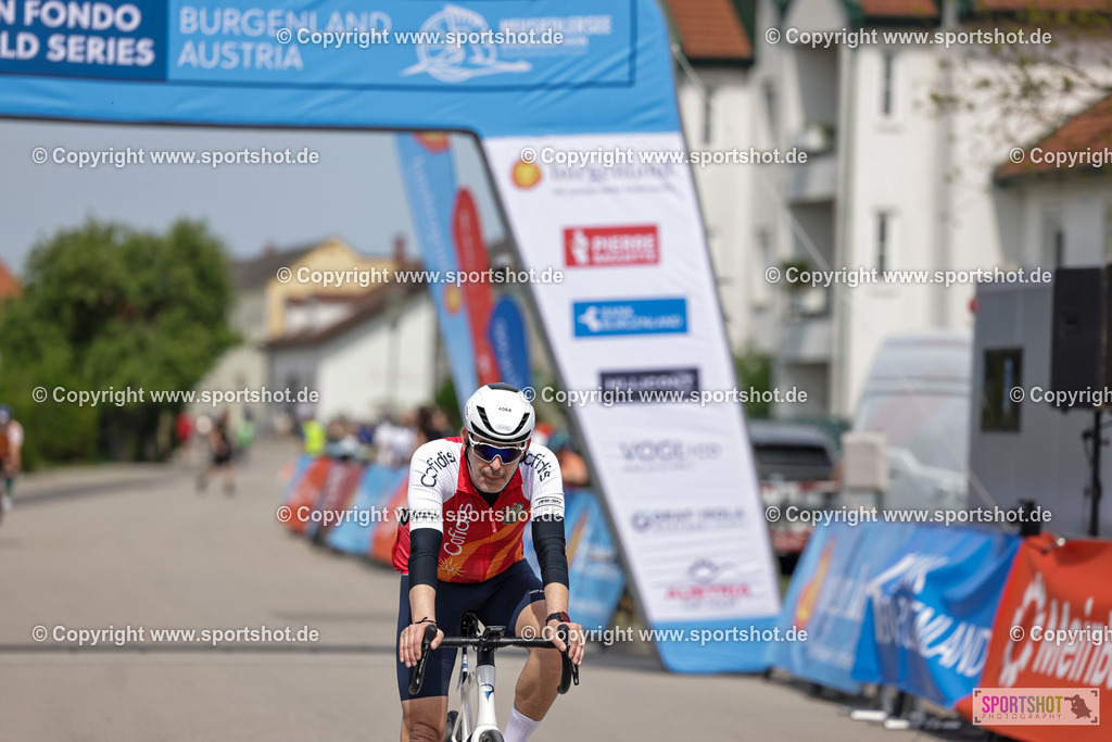 VJ__9574 | Neusiedlersee Radmarathon 2026@sportshot_your_pictrs #yourpictures#roadtowm2029 #nrm #neusiedlerseeradmarathon #neusiedlersee #neusiedlerseetourismus #burgenland #mörbisch #nrm26 #burgenlandtourismus #voglundco #poweredbyburgenlandtourismus #radsport #rad #marathon #ucigranfondo #visitburgenland #ucigranfondoworldseries