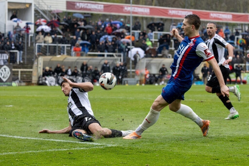 Fußball, Oberliga Baden-Württemberg 2025/26, 25. Spieltag: VfR Mannheim gegen VfR Aalen | Fußball, Oberliga Baden-Württemberg 2025/26, 25. Spieltag: VfR Mannheim gegen VfR Aalen - Realisiert mit Pictrs.com