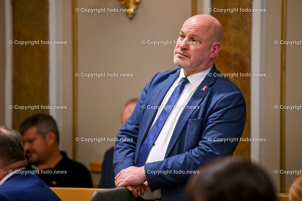 Landhaus Linz_ Promenade_ Landtagssitzung_ 24.10.2024-61 | 24.10.2024, Landhaus Linz AUT, Promenade, Landtagssitzung, im Bild Peter Binder (3.Landtagspraesident, SP)