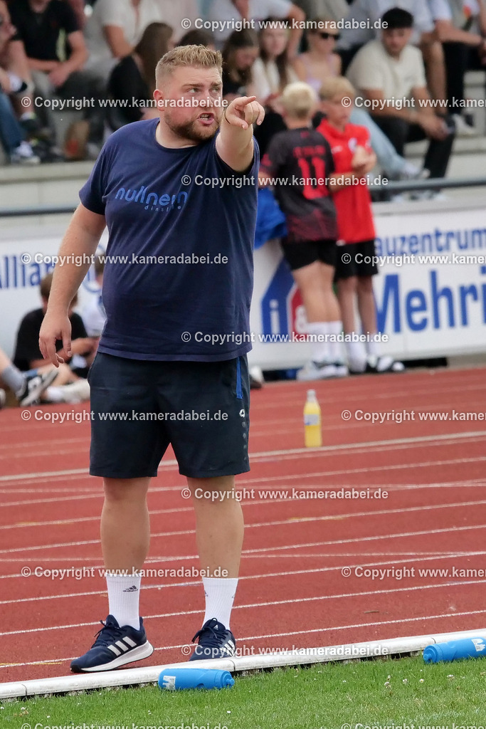 Fußball : Testspiel : SuS 09 Dinslaken - Schalke 04 U 19 am 25.07.2024 | Foto : Jochen Emde / www.kameradabei.de - Realisiert mit Pictrs.com