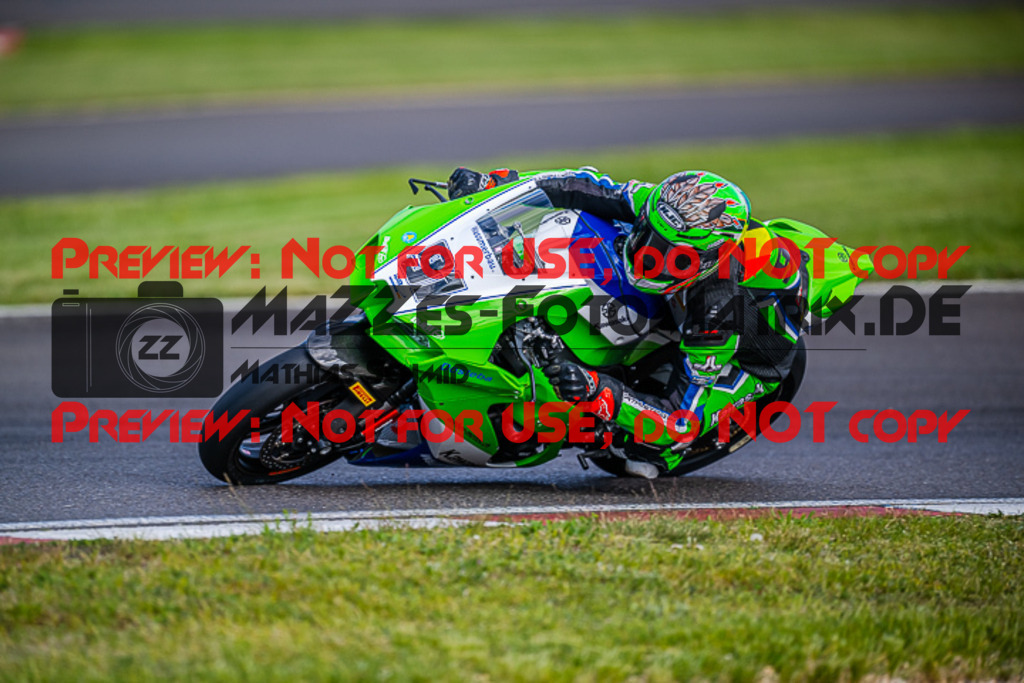 MaZZes_FotoMatrix_220506_93273 | Fotograf Mathias Schmid
Sportfotograf,
Eventfotograf,
Hochzeitsfotograf,
Portraitfotograf