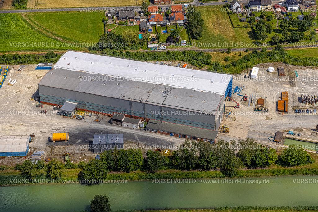 Hamm240706884 | Luftbild, Hallenneubau der Firma Hoffmeier, Baustelle einer riesigen Halle am Datteln-Hamm-Kanal, Werksstandort Hafen Kranstraße, Wohnhäuser an der Mühlenstraße, Uentrop, Hamm, Ruhrgebiet, Nordrhein-Westfalen, Deutschland