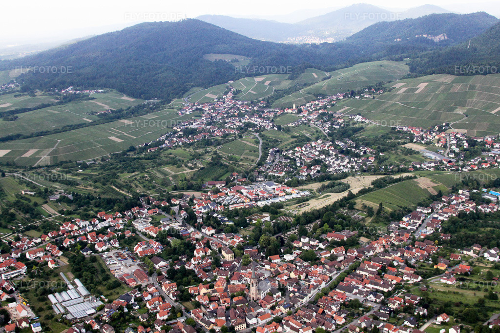 Luftbild: Ortsansicht aus Südwesten im Ortsteil Steinbach in Baden-Baden im Bundesland Baden-Württemberg in Deutschland. Foto: IMG_18823.jpg vom 03.06.2009 durch Werner Riehm/FLY-FOTO.de