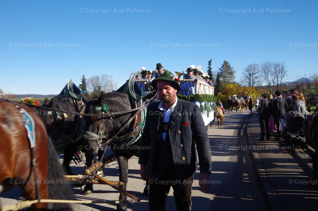 IMGP8097 | fotografiert von Axel PollmannLeonhardi Wallfahrt Benediktbeuern und Murnau, Fronleichnam, Fasching, Landschaft im Loisachtal und Benediktbeuern  - Realisiert mit Pictrs.com