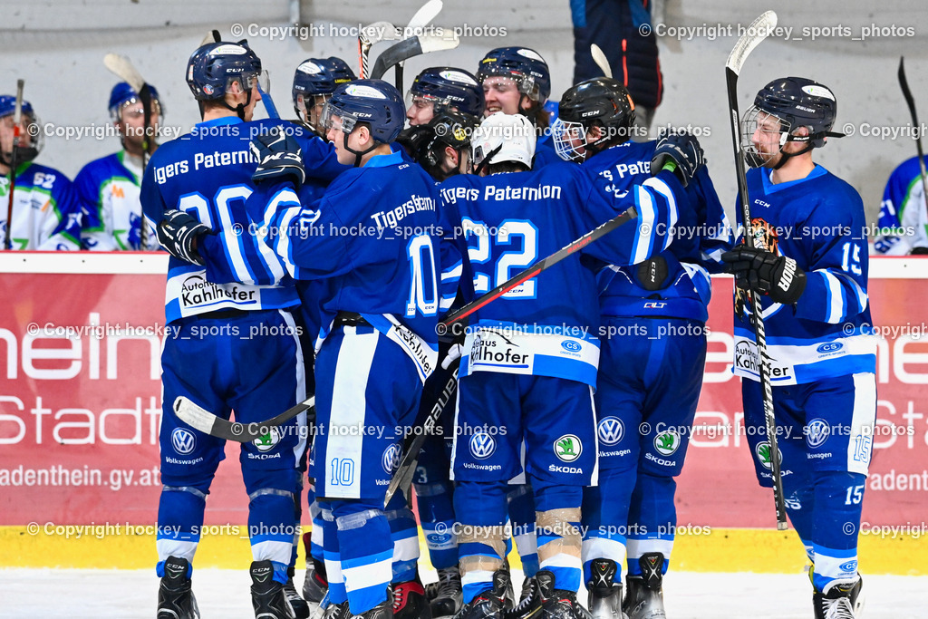  EC Tigers Paternion vs. EC Virgen 8.1.2022 | #18 Kampitsch Andreas, #5 Kronig Daniel, Jubel EC Tigers Paternion Mannschaft, #22 Neuschitzer Nino, #15 Rauter Johann
