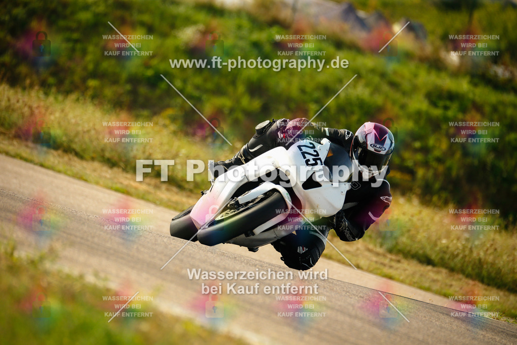 _MOT6085 | Hier findet Ihr Bilder von Touristenfahrten auf der Nürburgring Nordschleife oder von anderen Veranstaltungen die ich besucht habe. Viel Spass beim Durch Schauen 