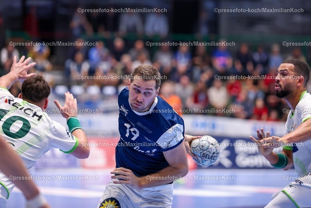 BHC09102501138 | 09.10.2025, Handball, HBL, Bergischer HC - HSG Wetzlar, Unihalle Wuppertal: Tomas Babak (BHC #19) 
