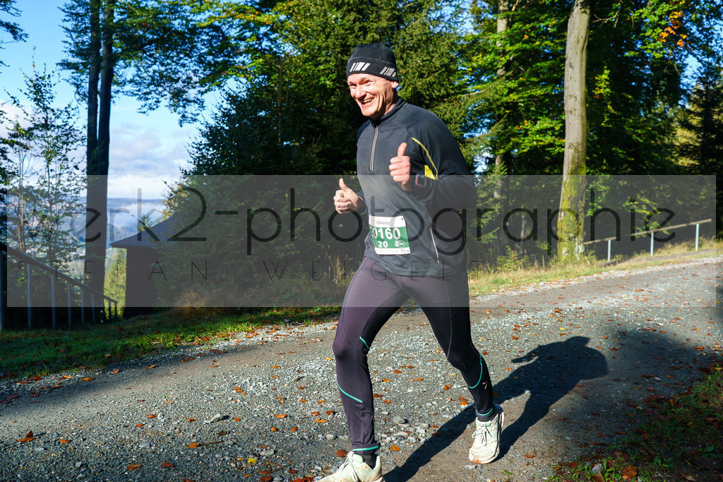 Herbstlauf 2024 | Rennsteig-Herbstlauf von Neuhaus am Rennweg nach Masserberg am 6. Oktober 2024