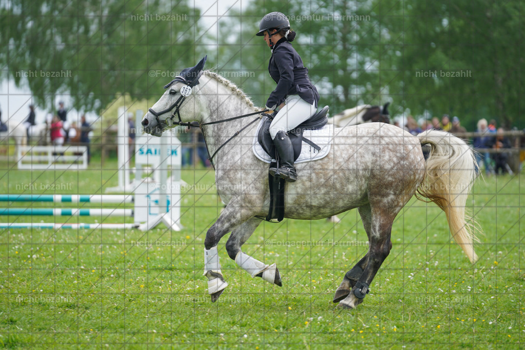 20240509-FAH02444 | Turnierbilder der Turnierfotografen Bayern, Pferdesport Fotografie, Reitsportbilder, Turnier Landberg am Lech, Turnierbilder bayern, Fotoagentur Herrmann