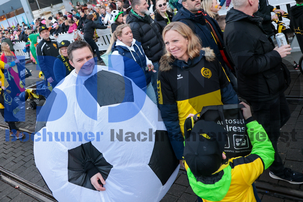 SES_BOCLIN20240212-11 | bond - Realisiert mit Pictrs.com