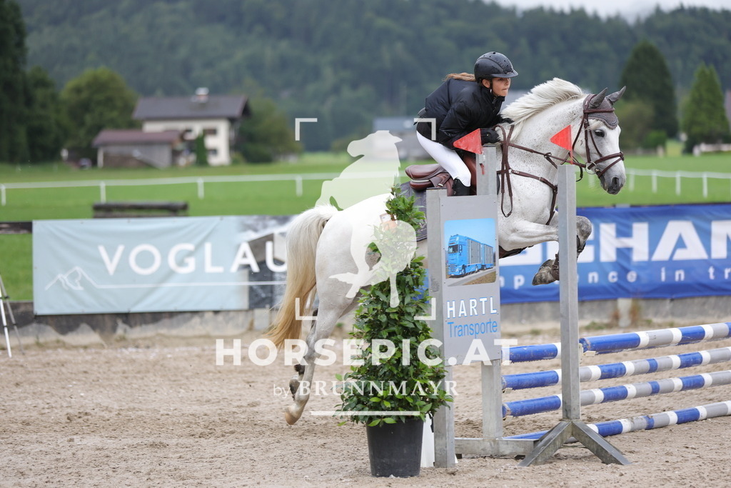 0P6A0882 | Willkommen bei Brunnmayr - Design & Fotografie – Ihrem Spezialisten für Reitturniere und Pferdeveranstaltungen in Oberösterreich, Salzburg und Bayern! Seit über 17 Jahren sind wir leidenschaftlich dabei.