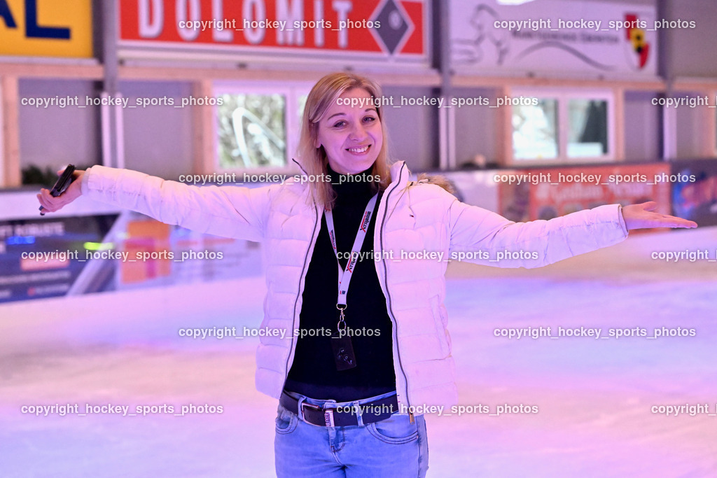 Eishallen Eröffnung Eberstein | Silvia Ludwig Eiskunstlauf Steindorf, Eishallen Eröffnung Eberstein, Eishallen Eröffnung Eberstein am 07.12.2024 in Eberstein (Halle Eberstein), Austria, (Photo by Bernd Stefan)