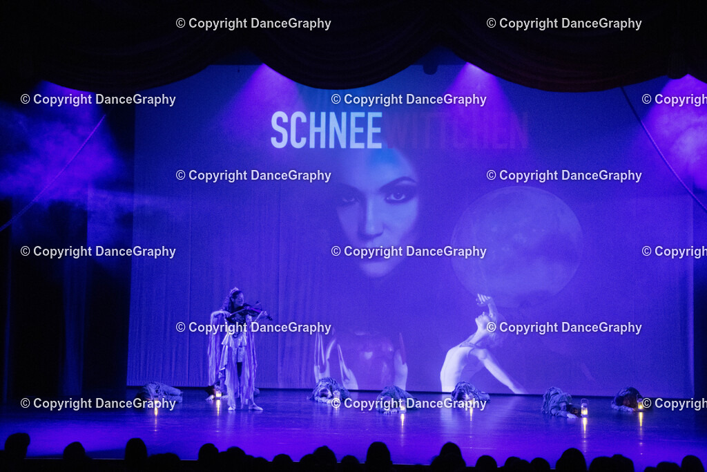 GPHY1449 | DanceGraphy - Realisiert mit Pictrs.com