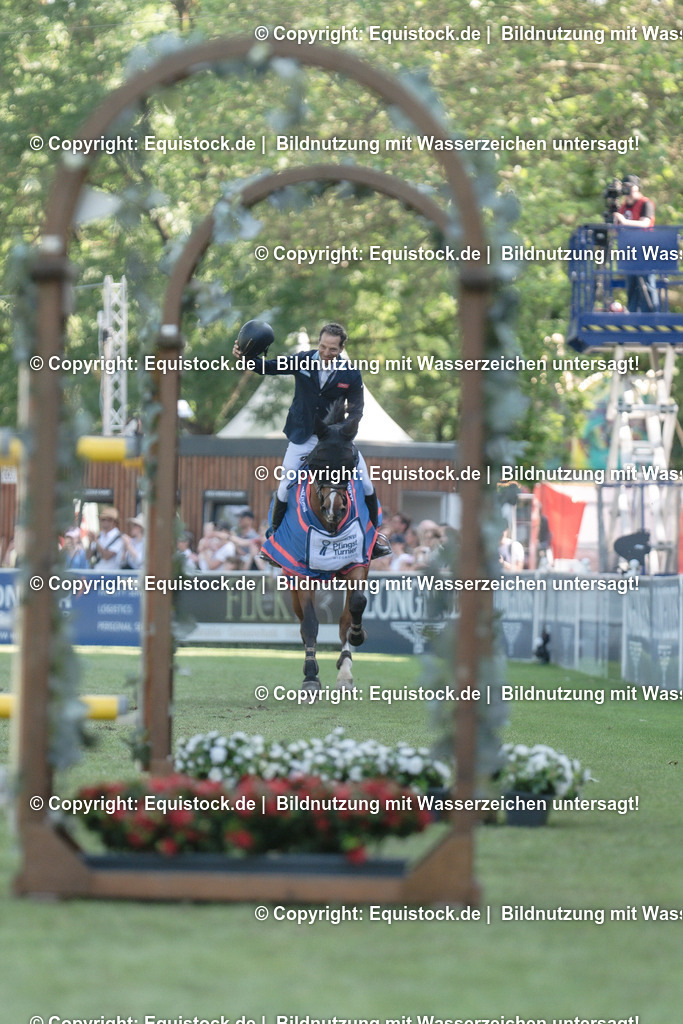 20230528_17_CSI4_Hess.Min.Präs_0377 | equistock