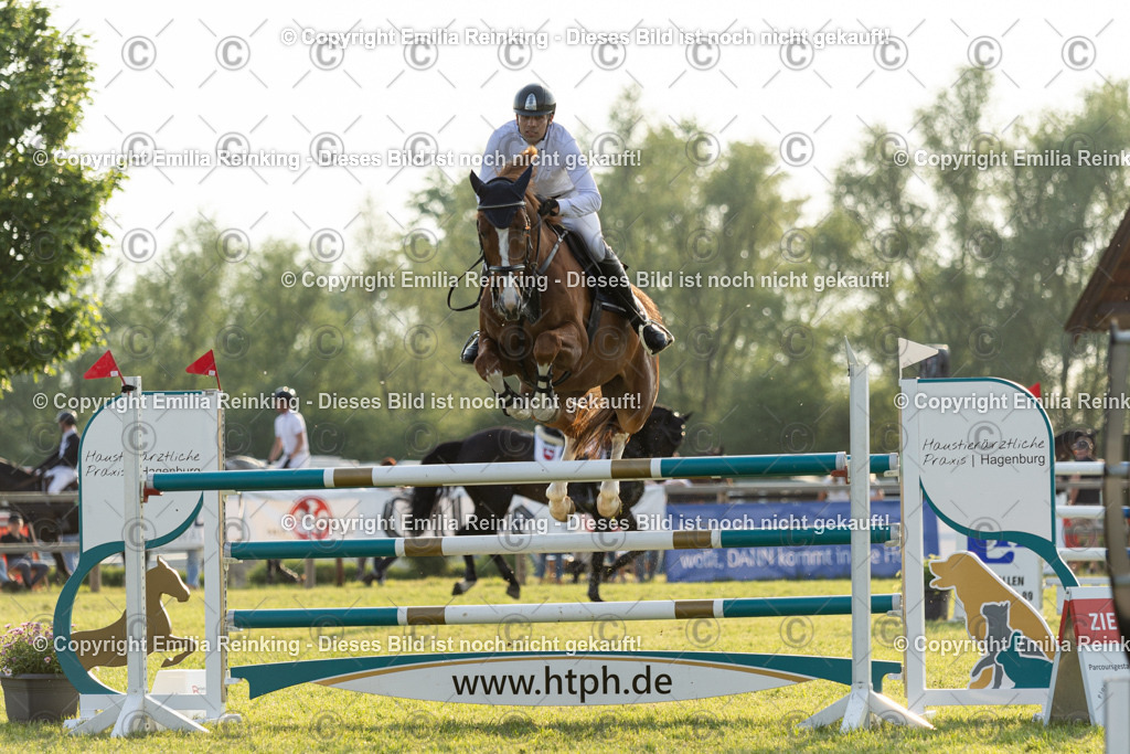 CL5A1283 | Emilia Reinking Fotografie - Realisiert mit Pictrs.com