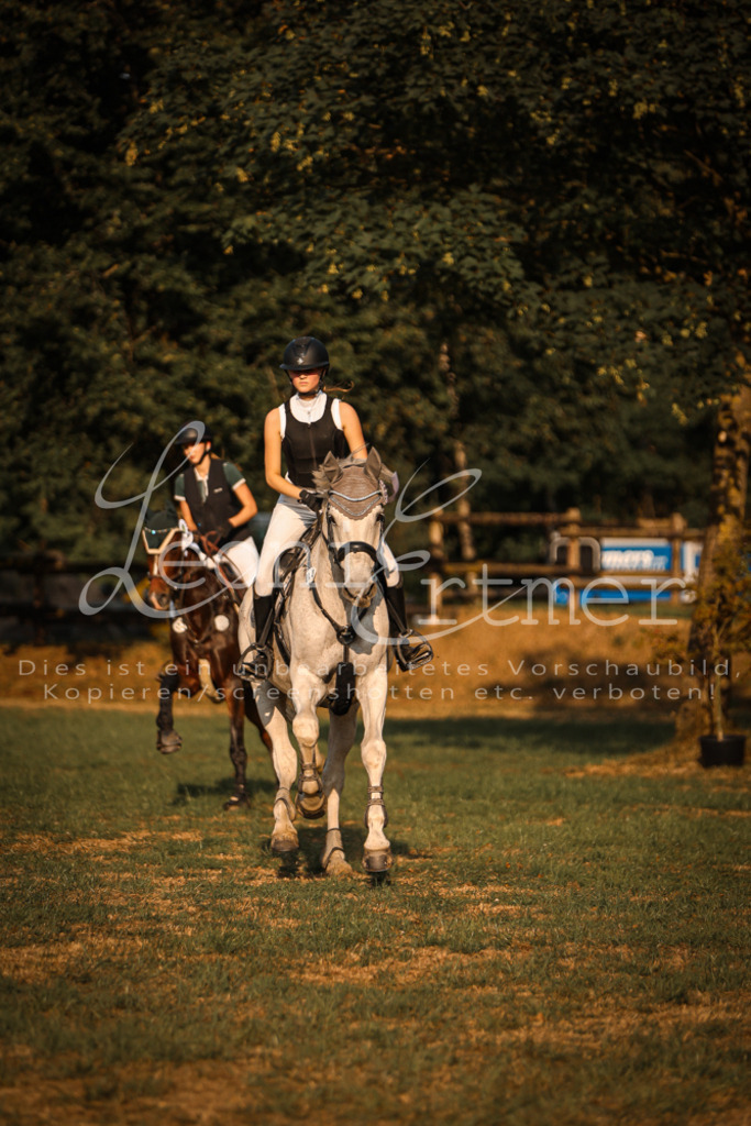 18.FrSpA00226 | Leoni Ertmer Photography - Realisiert mit Pictrs.com