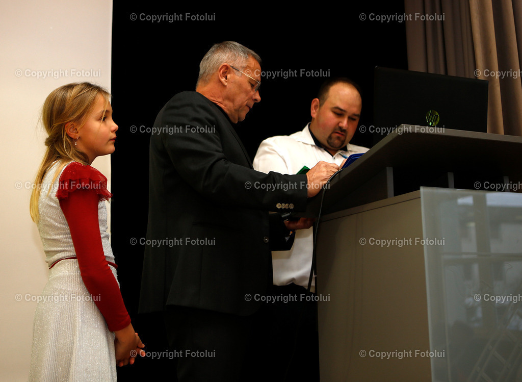 WEIHNACHTENASKOEOEDT_01 | bilder, linz, photo, foto, fussball, sport, fotolui, bundesliga