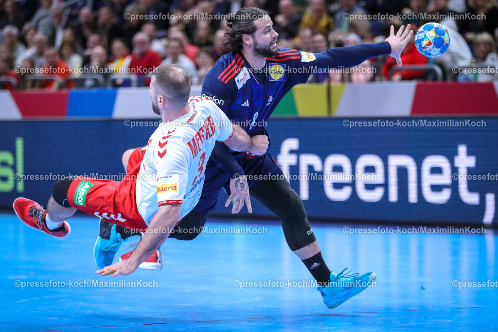 EHFEURO14012401083 | 14.01.2024, EHF EURO 2024, Männer Europameisterschaft Handball, Mercedes-Benz-Arena in Berlin, Frankreich - Schweiz: x3 gegen Elohim Prandi (Frankreich)