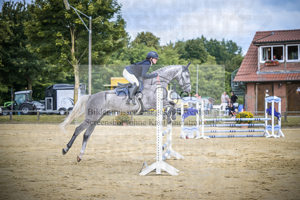 DOS_4384 | Entdecke hochwertige Reitturnierfotos von Foto Oger. Professionell, emotional und authentisch – jetzt Lieblingsmomente im Shop bestellen.Deutschlandweite Turnierfotografie. - Realisiert mit Pictrs.com