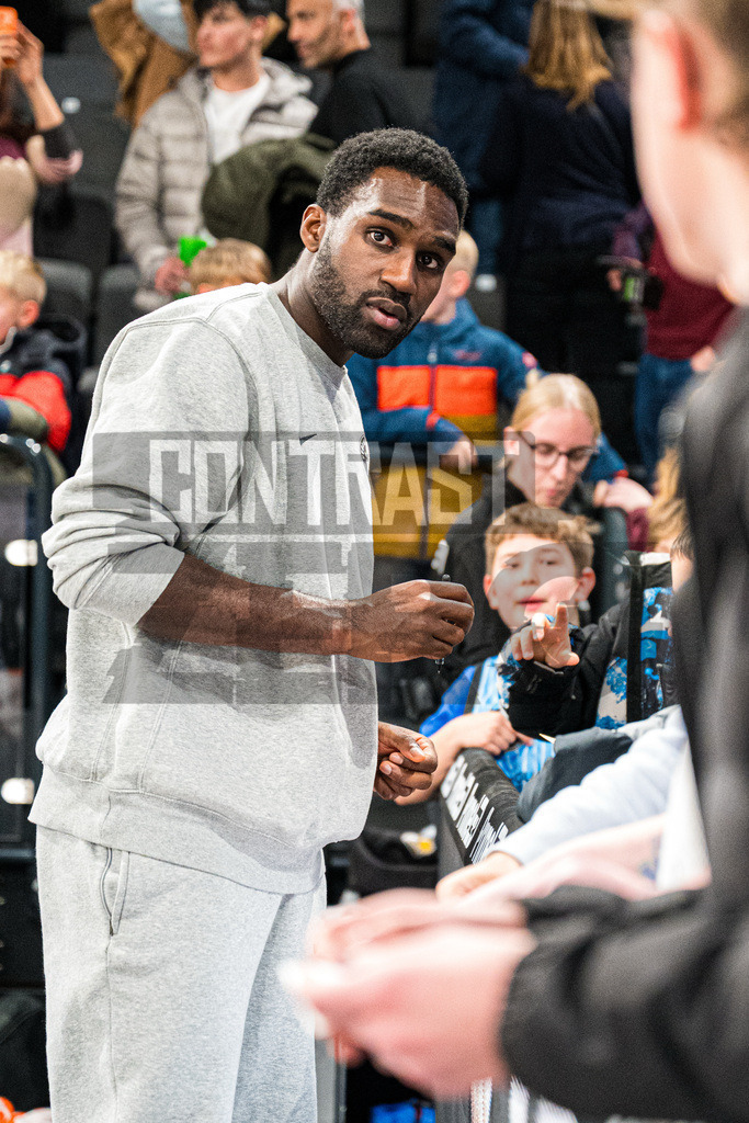 Basketball I Herren I Bundesliga I Saison 2025/2026 I 8. Spieltag I Veolia Towers Hamburg - MHP Riesen Ludwigsburg | CONTRAST ZERØ MEDIA - Realisiert mit Pictrs.com