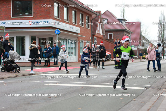 AMLA0415 | Bildershop "Sportfotograf-Oldenburg" mit Fotos von Sportevents in Oldenburg und Umzu. - Realisiert mit Pictrs.com