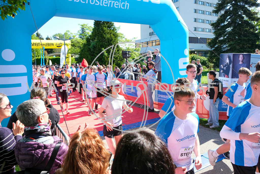 ..... | LINZ,AUSTRIA,27.April 24, Int. 3 Brückenlauf Linz  , Image shows: Photo: WAPICS / Michael ring