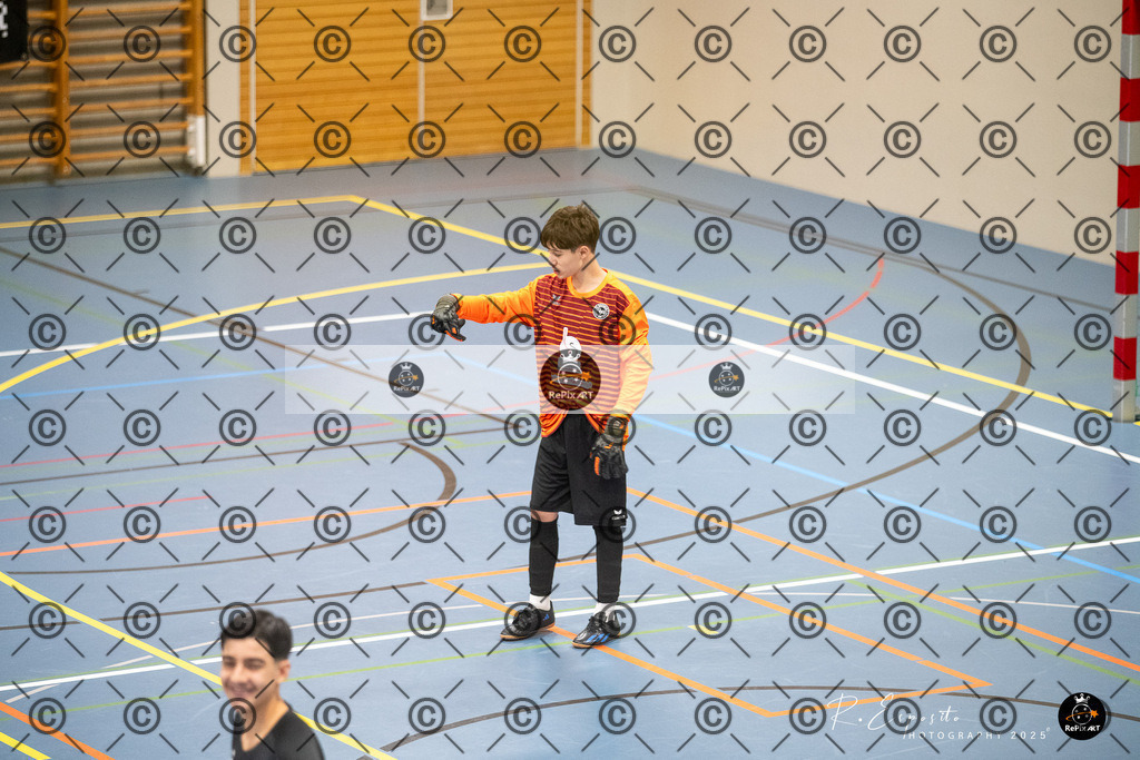 20251129_FCR-Hallenturnier-C_RAW-1_027-9 | Sport und Naturfotografie von Roberto Esposito zeigt echte Momente Bewegung und die Schönheit der Natur. Ausdrucksstarke Bilder schaffen Emotionen.