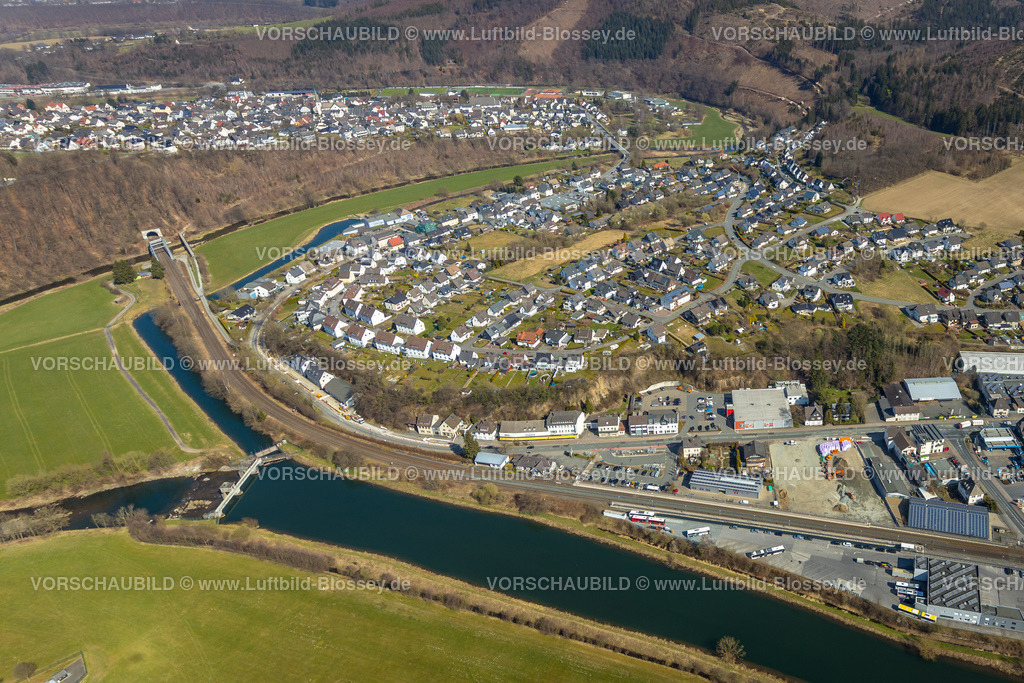Meschede220302322 | Luftbild, Fluss Ruhr Obergraben mit Bahnhofstraße in Freienohl, Meschede, Sauerland, Nordrhein-Westfalen, Deutschland